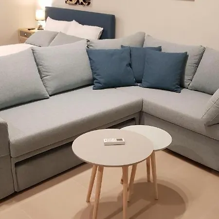 The Ruby Apartamento Néa Péramos
