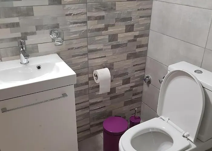 Apartament The Ruby Néa Péramos